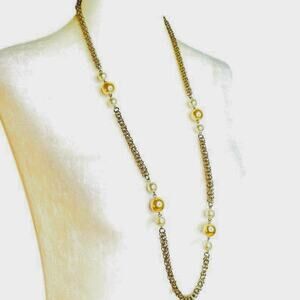 Vintage Gold Tone Figure Eight Chain Station Necklace